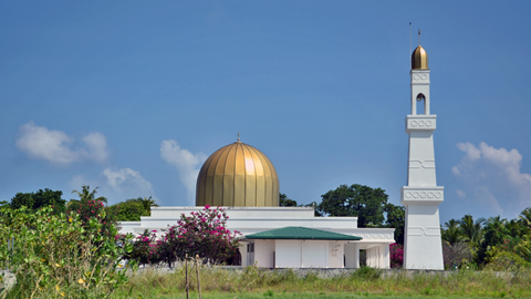 paromatravels.com_blog_Chronicles_of_Serenity_Captivating_the_Essence_of_Maldives'_Heritage_4